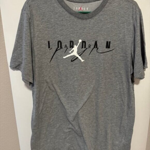 Nike Air‎ Jordan Men's Grey Graphic Logo Short Sleeve Size Medium - Picture 1 of 4